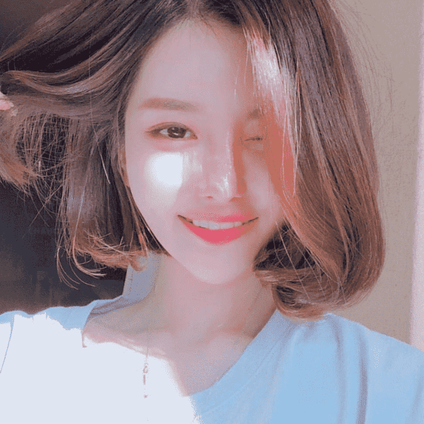 Mặt nhỏ nên để tóc gì