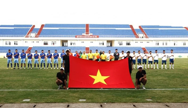 Giải bóng đá hạng Nhì Quốc gia được tổ chức khi nào?