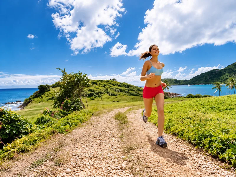 Người mới chạy trail cần tránh chọn cung quá khó, thiếu nước hoặc bỏ qua việc luyện tập sức mạnh.