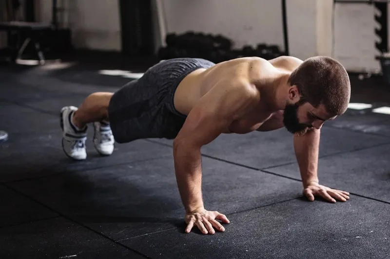 Các bài tập cardio đốt mỡ thừa ngoài trời và tại phòng tập